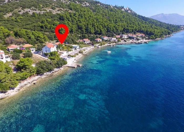 Bella Perna 3-bedroom Beachfront *