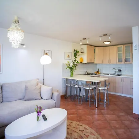 Bella Perna 3-bedroom Beachfront Appartement