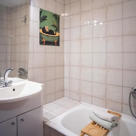 Bella Perna 3-bedroom Beachfront Appartement *