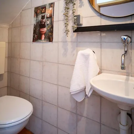 Bella Perna 3-bedroom Beachfront Lägenhet *